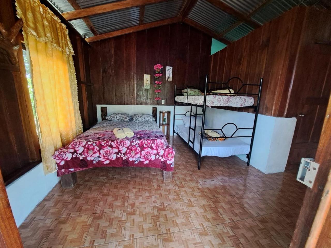 Posada Rio Celeste In Bed & Breakfast Exterior foto